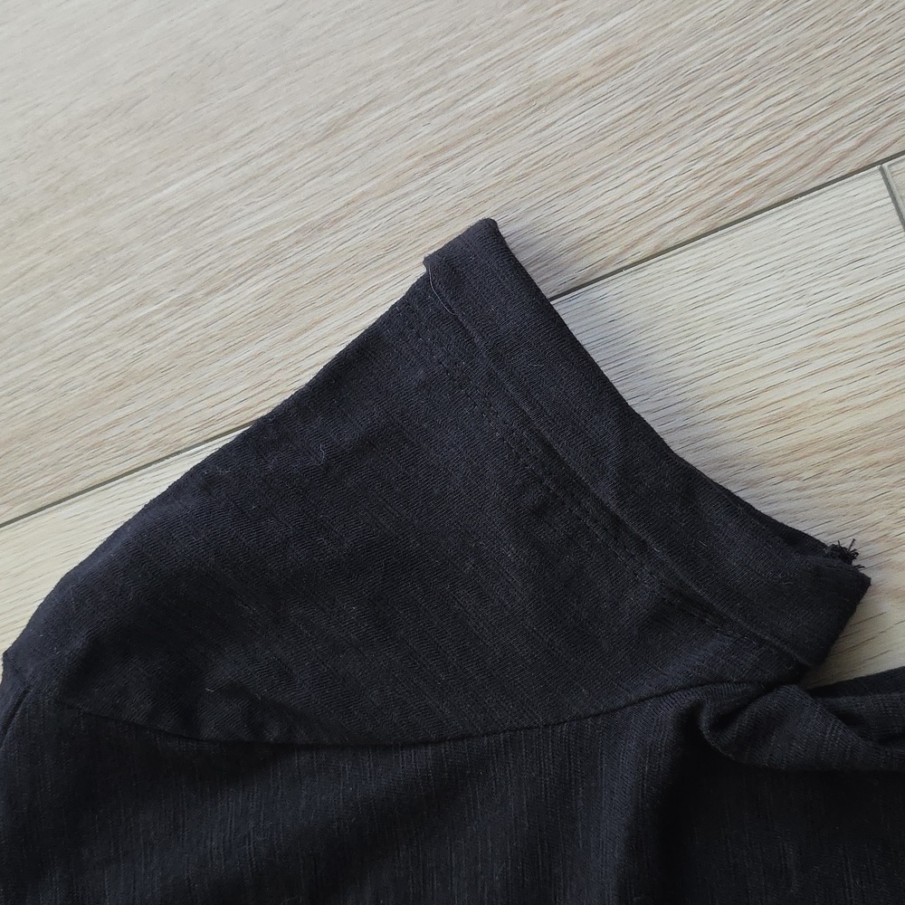 NWOT Stylish Black Stretchy Shirt - Picture 7 of 9